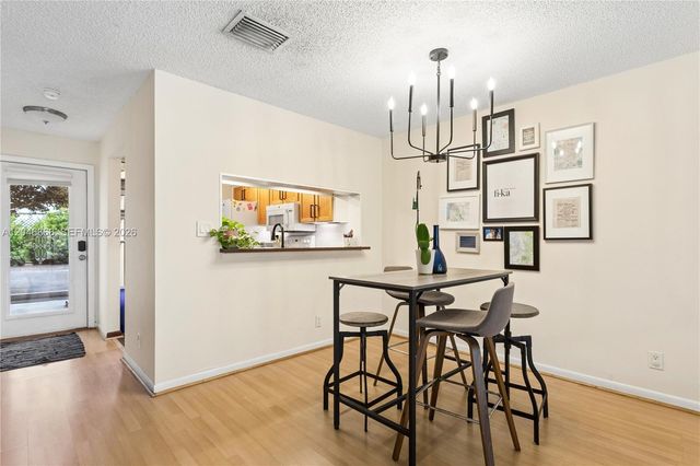 3050 S Oakland Forest Drive 2008, Oakland Park, FL 33309