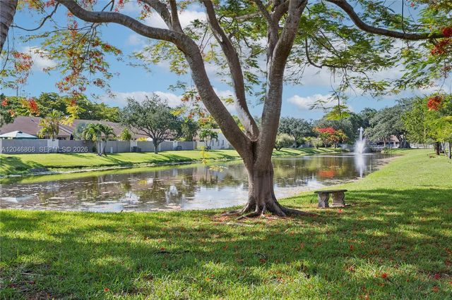 3050 S Oakland Forest Drive 2008, Oakland Park, FL 33309