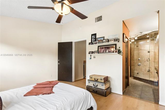 3050 S Oakland Forest Drive 2008, Oakland Park, FL 33309