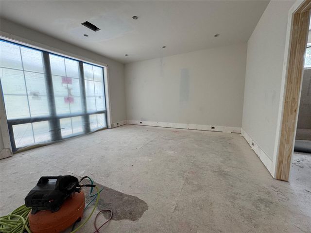 2217 Pelham Drive, Houston, TX 77019