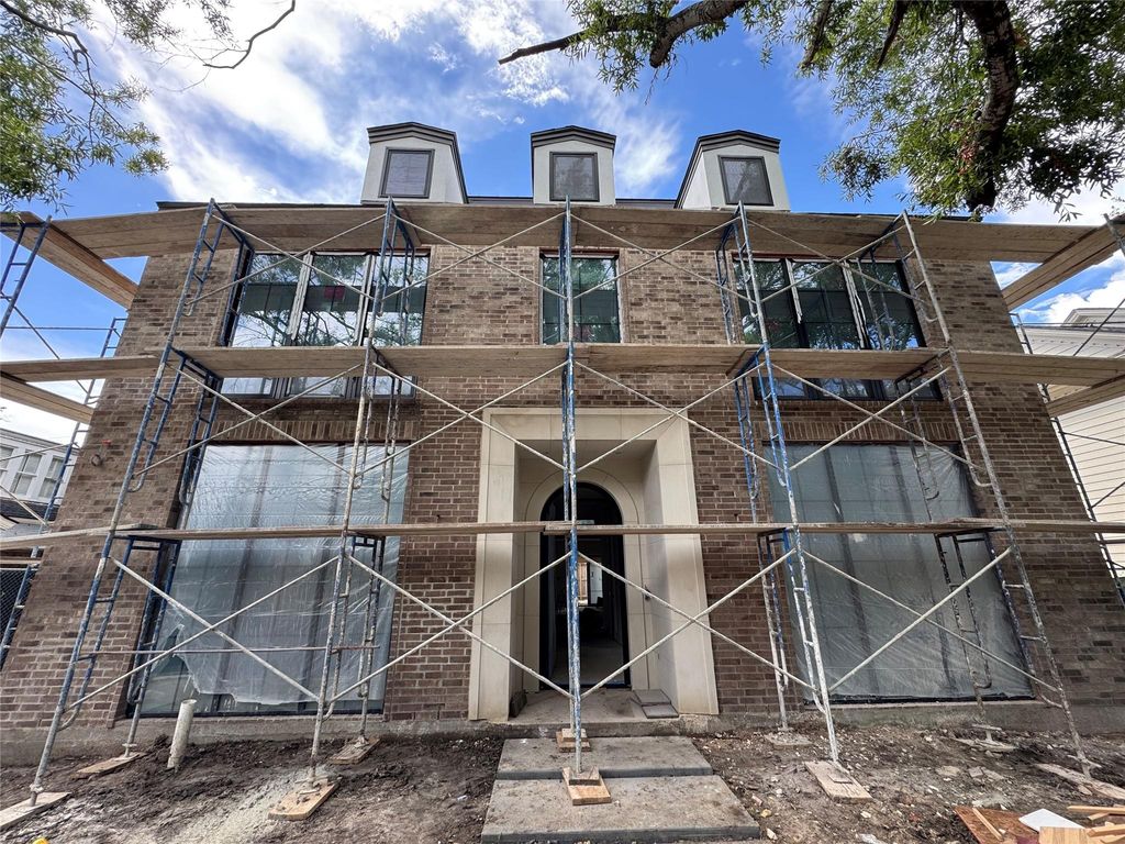 2217 Pelham Drive, Houston, TX 77019