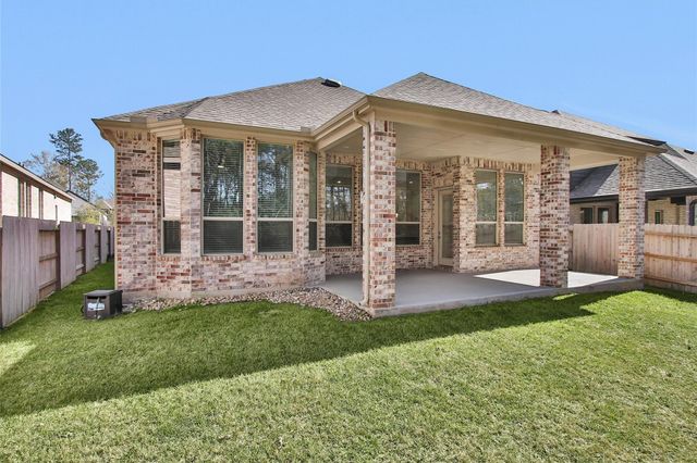 256 Sky Top Drive, Montgomery, TX 77316