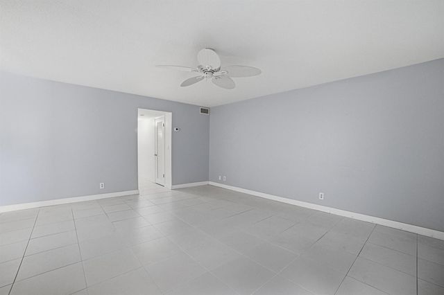 130 Doolen Court 108, North Palm Beach, FL 33408