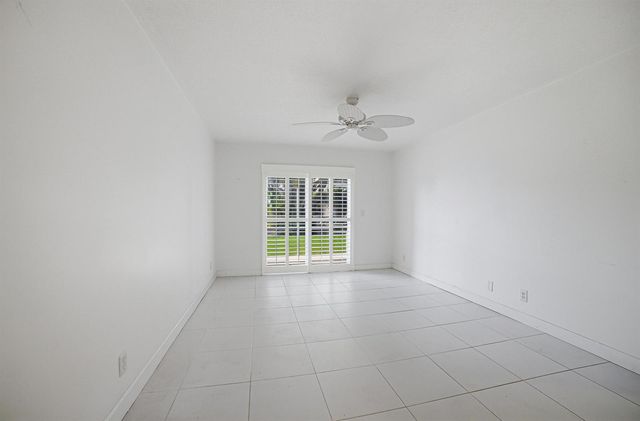 130 Doolen Court 108, North Palm Beach, FL 33408