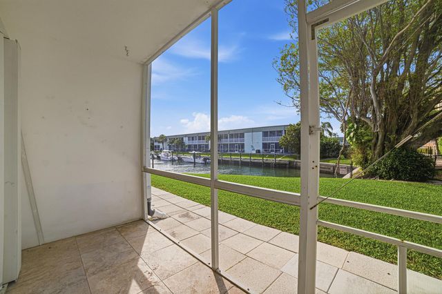 130 Doolen Court 108, North Palm Beach, FL 33408