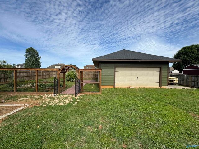 161 Bobo Road, Hazel Green, AL 35750