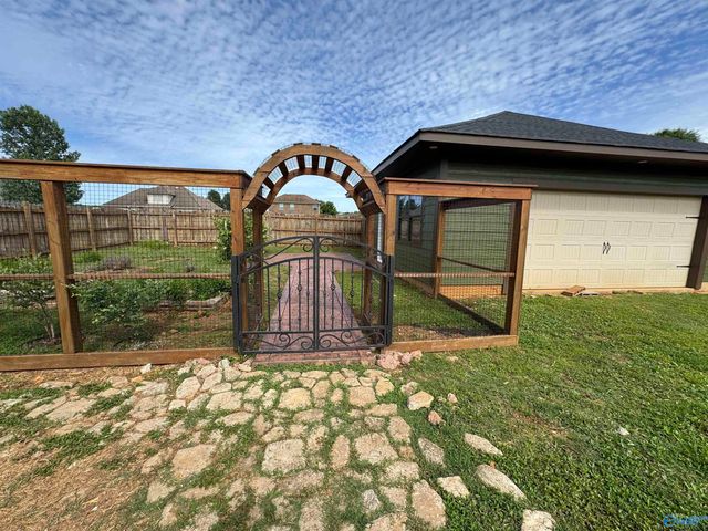 161 Bobo Road, Hazel Green, AL 35750