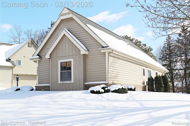 5624 Northcrest Crossing, Independence Charter Township, MI 48346
