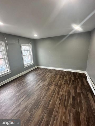 306 S QUEEN ST, York, PA 17403