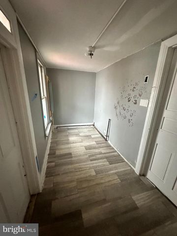 306 S QUEEN ST, York, PA 17403