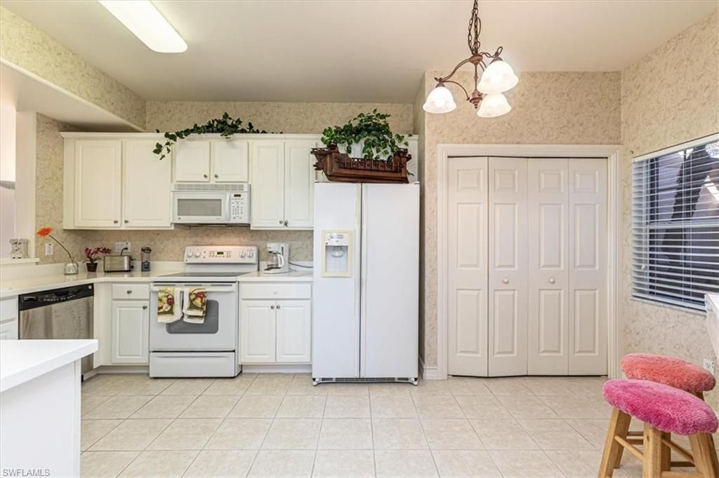 9195 Michael CIR 1303, NAPLES, FL 34113 — photo 5