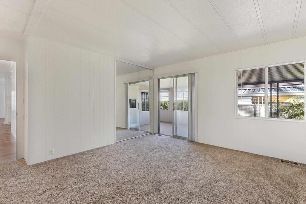 Image 14 of property listing at 2130 Sunset Drive 55, Vista, CA 92081