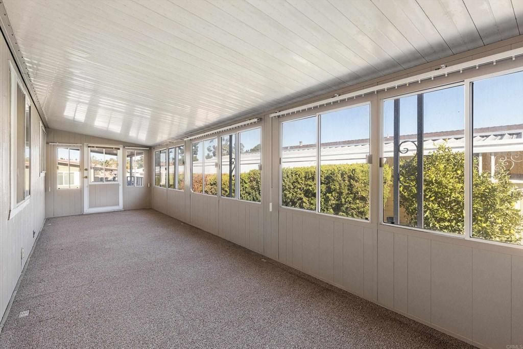 Image 15 of property listing at 2130 Sunset Drive 55, Vista, CA 92081