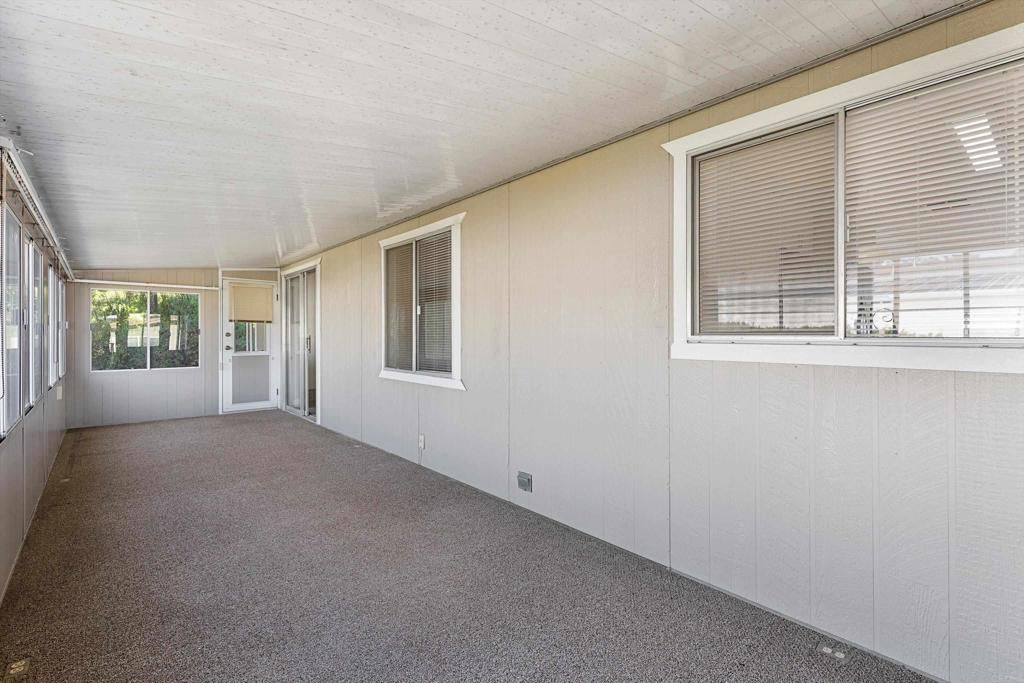 Image 16 of property listing at 2130 Sunset Drive 55, Vista, CA 92081