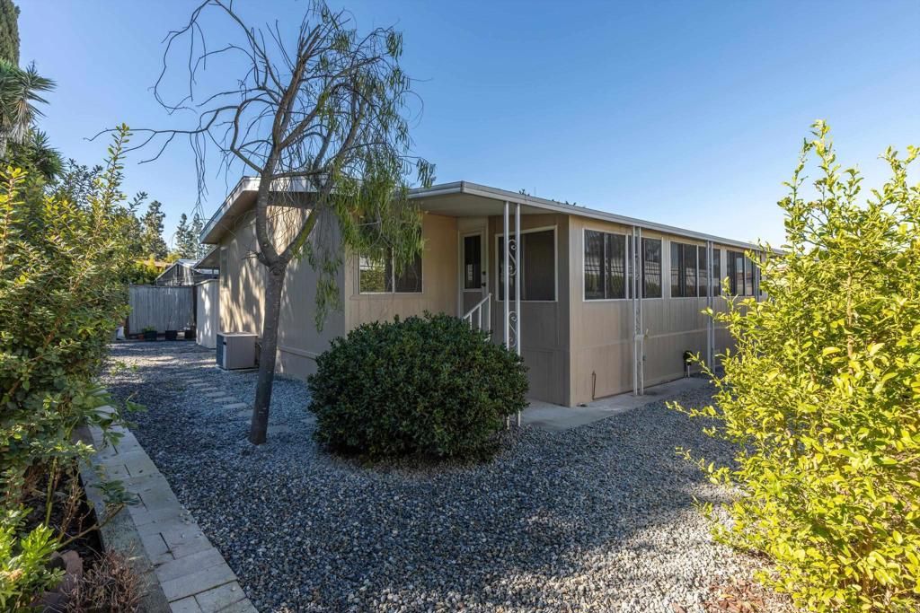 Image 24 of property listing at 2130 Sunset Drive 55, Vista, CA 92081