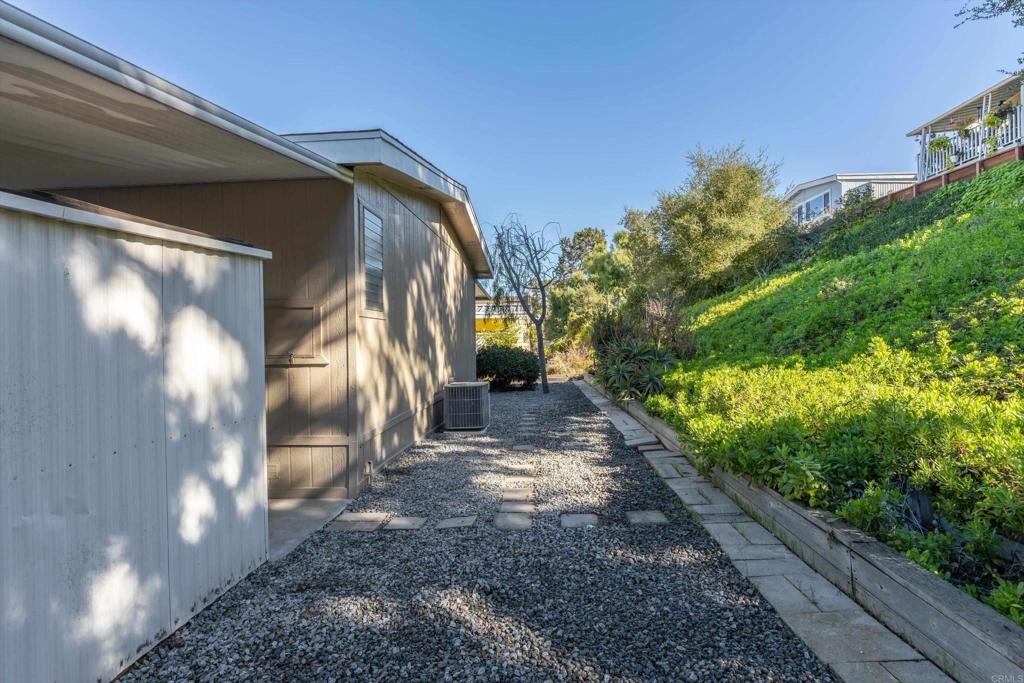 Image 28 of property listing at 2130 Sunset Drive 55, Vista, CA 92081
