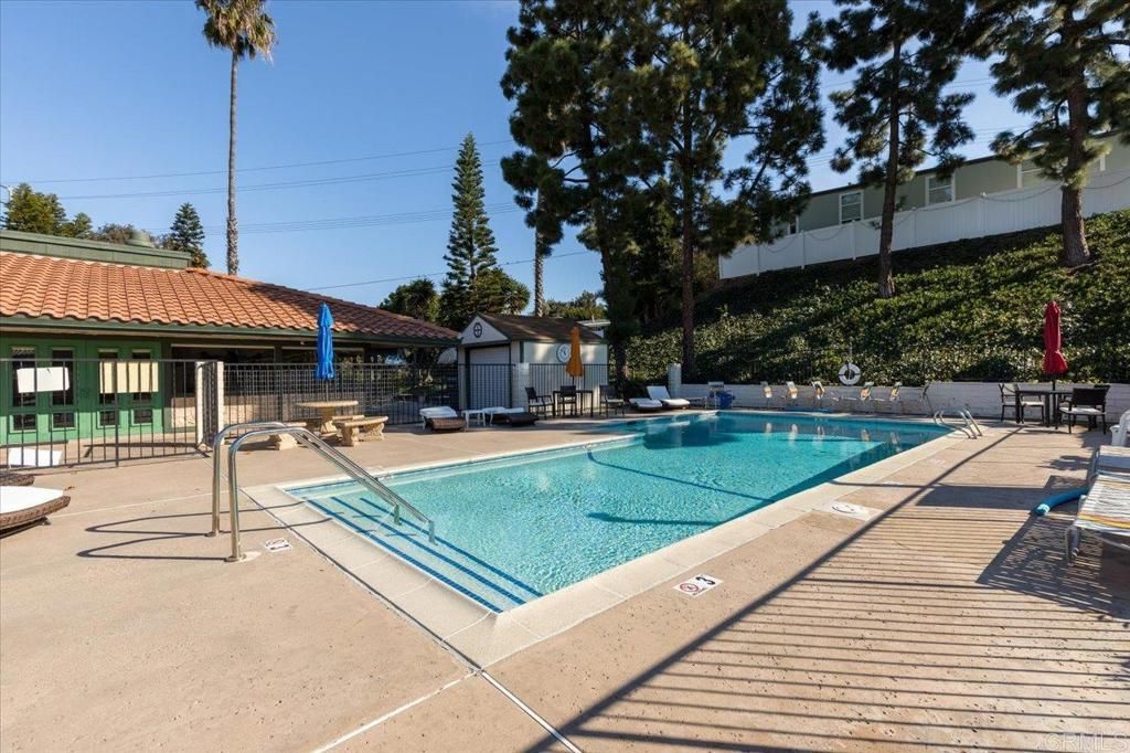 Image 35 of property listing at 2130 Sunset Drive 55, Vista, CA 92081