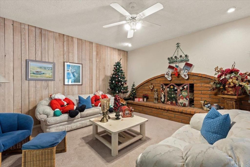 Image 37 of property listing at 2130 Sunset Drive 55, Vista, CA 92081
