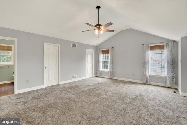 119 MEADOW HILL DR, York, PA 17402