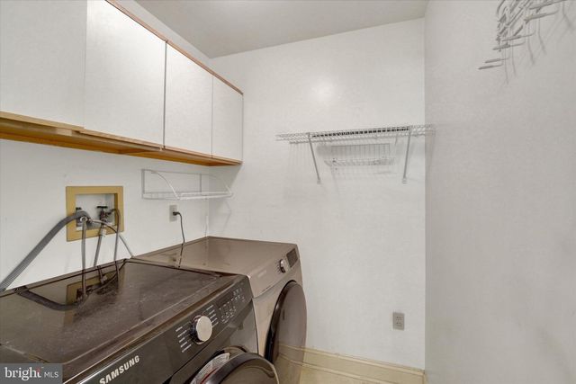 119 MEADOW HILL DR, York, PA 17402