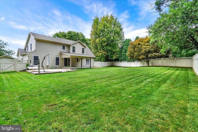 119 MEADOW HILL DR, York, PA 17402
