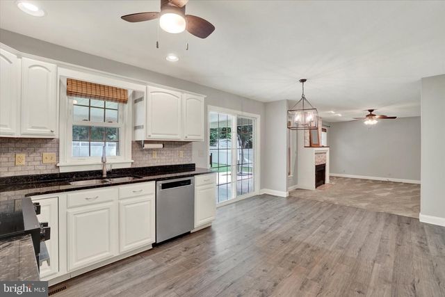 119 MEADOW HILL DR, York, PA 17402