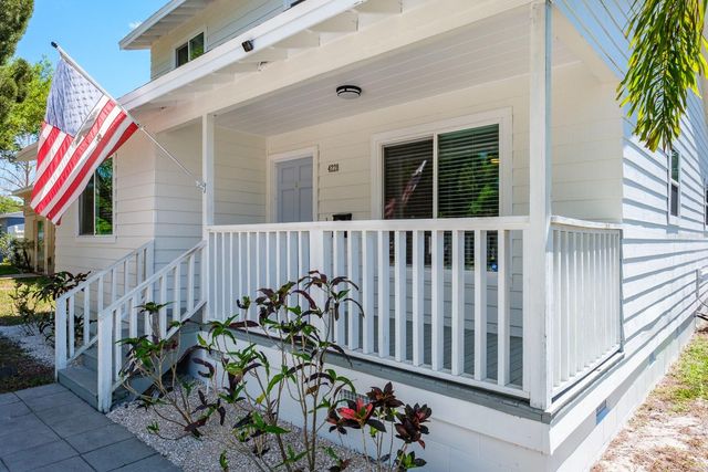 4228 37TH AVENUE N, St Petersburg, FL 33713