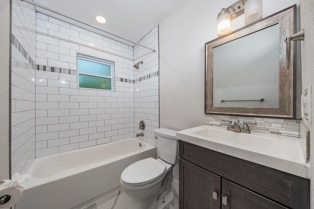 4228 37TH AVENUE N, St Petersburg, FL 33713