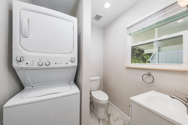 4228 37TH AVENUE N, St Petersburg, FL 33713