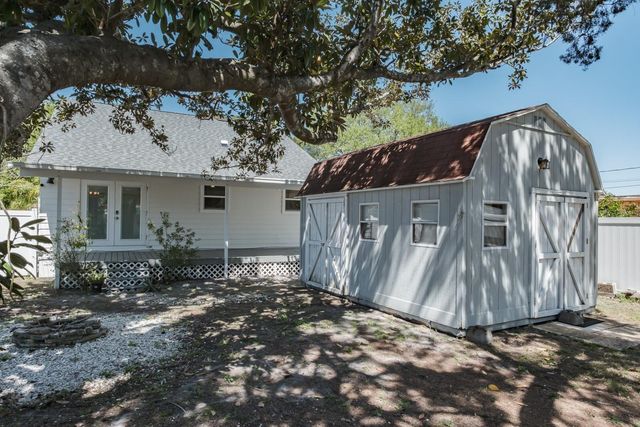 4228 37TH AVENUE N, St Petersburg, FL 33713