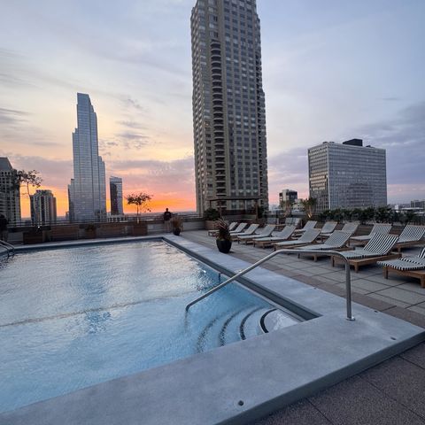 777 N Michigan Avenue 3102, Chicago, IL 60611