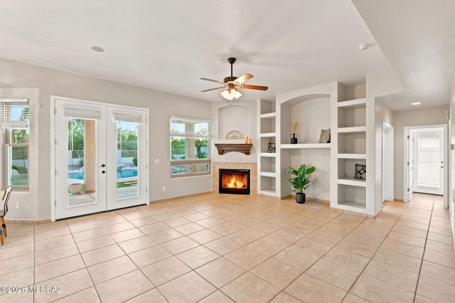 13151 N Pioneer Way, Oro Valley, AZ 85755