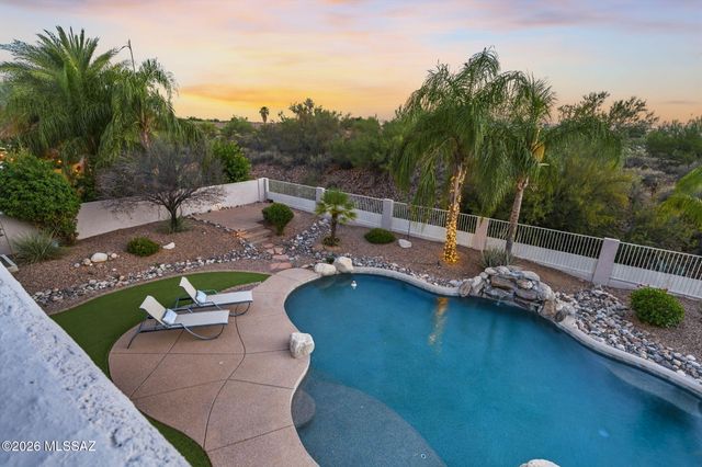 13151 N Pioneer Way, Oro Valley, AZ 85755