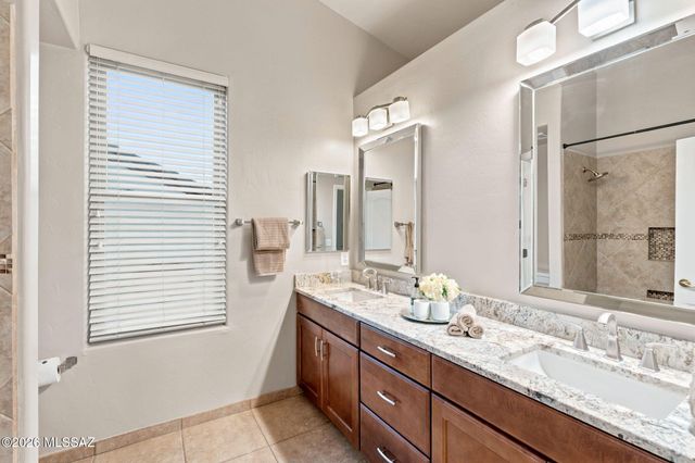 13151 N Pioneer Way, Oro Valley, AZ 85755