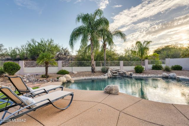 13151 N Pioneer Way, Oro Valley, AZ 85755