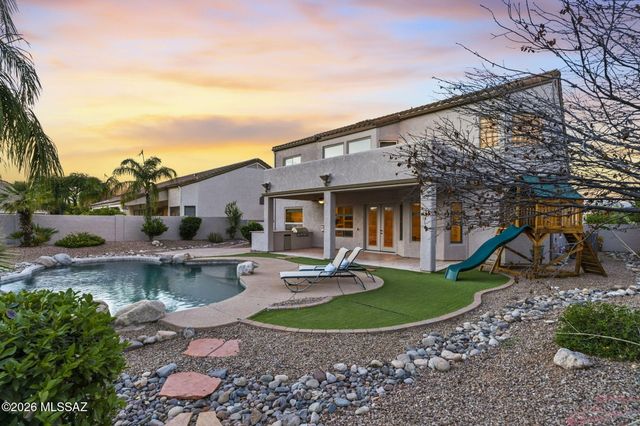 13151 N Pioneer Way, Oro Valley, AZ 85755