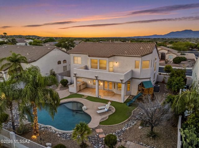 13151 N Pioneer Way, Oro Valley, AZ 85755