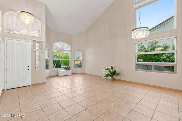 13151 N Pioneer Way, Oro Valley, AZ 85755