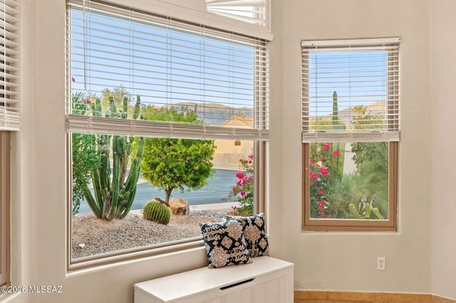 13151 N Pioneer Way, Oro Valley, AZ 85755