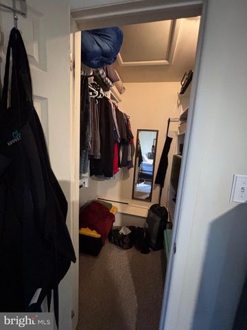 18 MEDITERRANEAN CT, Barnegat, NJ 08005