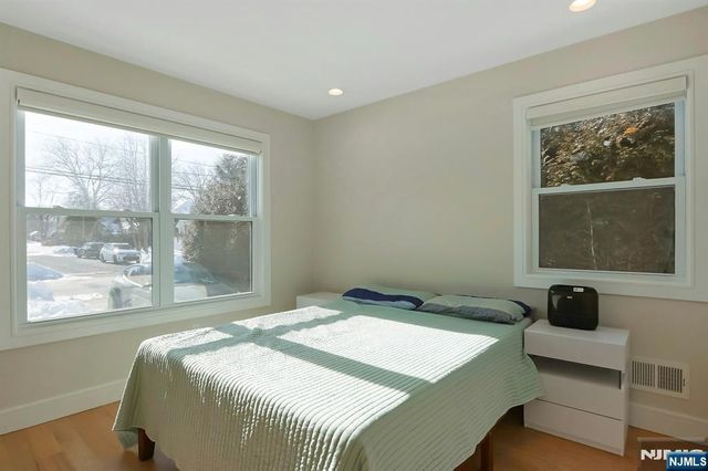 676 Ridgewood Road, Oradell, NJ 07649