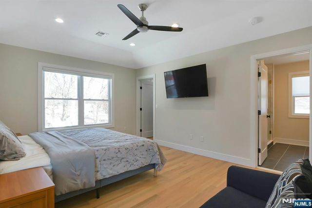 676 Ridgewood Road, Oradell, NJ 07649