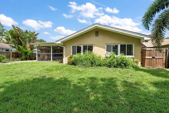 12811 LAKE DRIVE, Largo, FL 33774