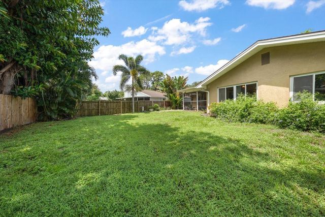12811 LAKE DRIVE, Largo, FL 33774