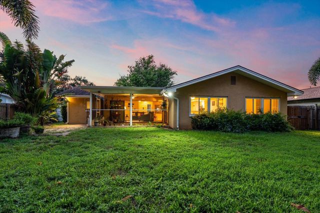 12811 LAKE DRIVE, Largo, FL 33774