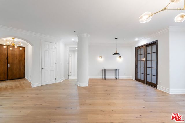 850 N Croft Avenue 303, Los Angeles, CA 90069