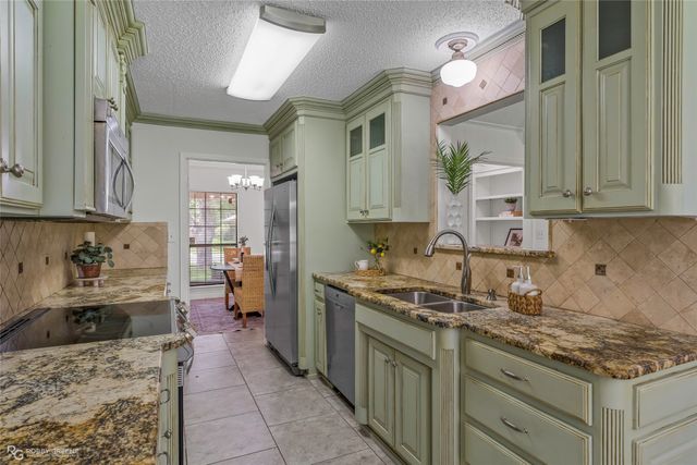561 Northpark Drive, Bossier City, LA 71111