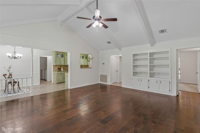 561 Northpark Drive, Bossier City, LA 71111