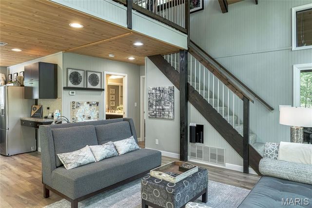 1716 Sonnenblick Drive, Innsbrook, MO 63390