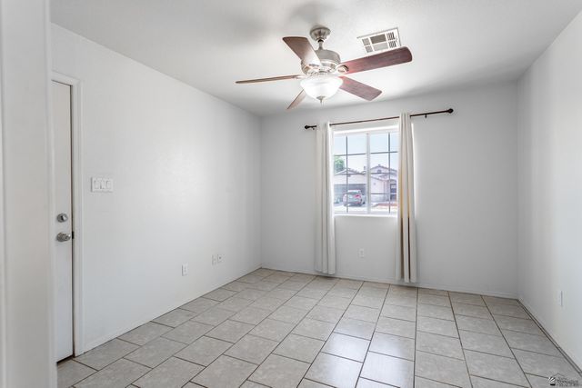 1910 E Los Olivos Dr, San Luis, AZ 85336